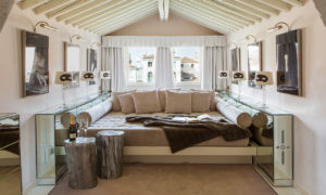themed-slideshow-romantic-getaways-palazzina-grassi-01