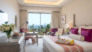 Deluxe-Bedroom-Sea-View
