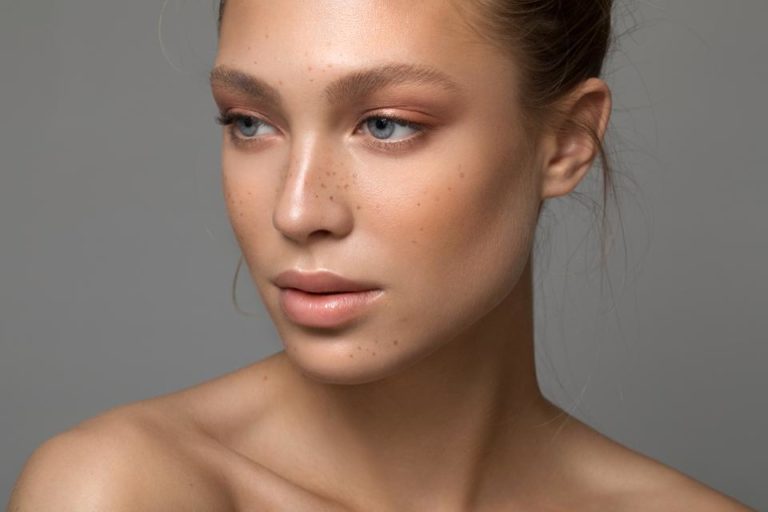 LUX LIST: Top products to boost collagen production in your skin