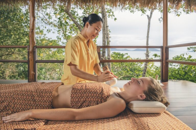 Kamalaya Koh Samui_Traditional Thai Herbal Massage