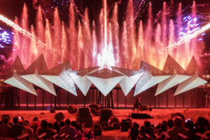 Stage Show Water Fountain Display, Wings of Time Fireworks Symphony, Image provided by Singapore Tourism Board