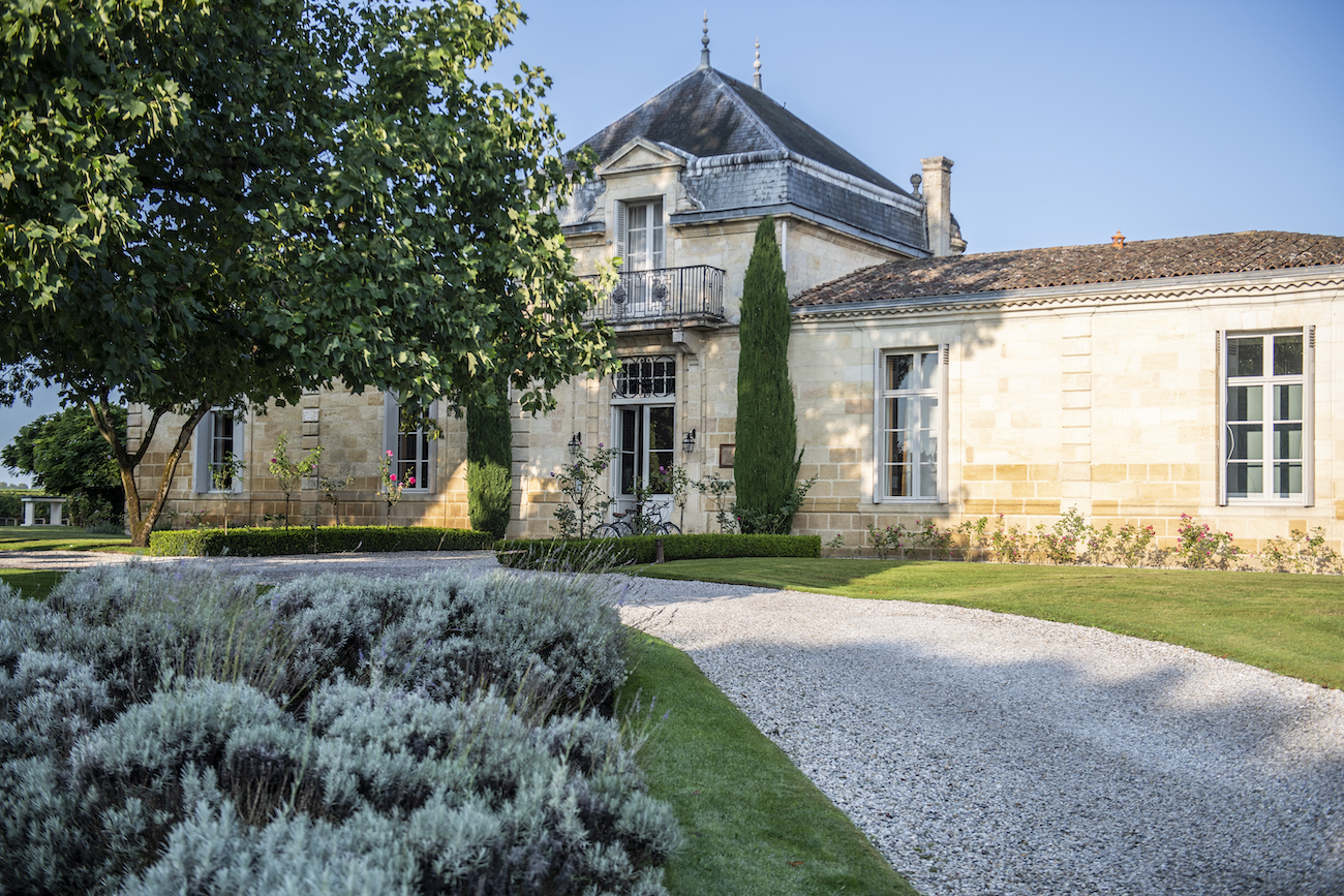 HOTEL NEWS: Some of the Most Compelling Hotel Moments Unfolding This Season 306_CB Sept20_AET0605