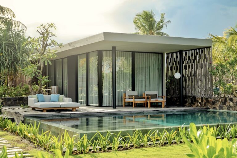 Edited with Lens Distortions v6.10.0