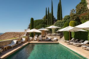 Piscine-Crillon-le-Brave-2500x1667-825062134