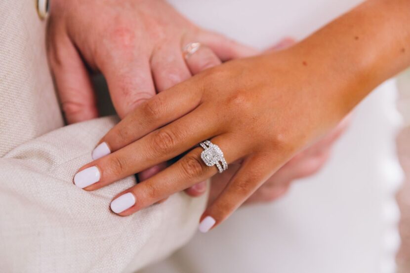 lab grown engagment. ring