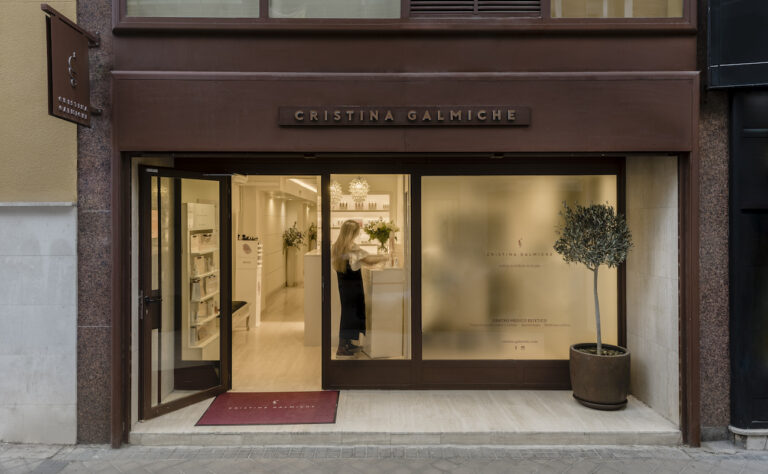Septiembre Es El Mes Del Cuidado Piel Post-Verano: Reset Facial Definitivo Cristina Galmiche Madrid