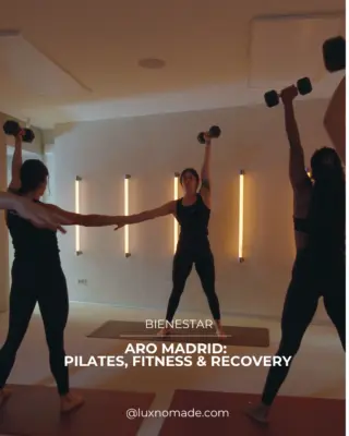 Move with purpose. Recover on purpose. 🤍

ARO ha abierto en Justicia —el primer espacio en Madrid donde moverse y recuperarse no son opuestos, sino compañeros de piso. Athletic Reformer + Strength + Sauna + Cold Plunder en un solo lugar.

Link en bio para saber todo 

#AROMadrid #FitnessMadrid #RecoveryStudio #BarrioJusticia #PilatesMadrid #WellnessSpain #MovWithARO #MadridFitness #BoutiqueGym #HealthyLiving