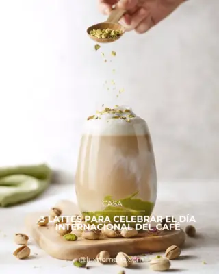 ☕️ Hoy celebramos el Día Internacional del Café con tres lattes deliciosos para preparar en casa: Pistacho Latte, Pumpkin Spice Latte y Tiramisú Latte. 
Tres sabores, tres pequeños caprichos y una excusa perfecta para disfrutar del café con calma.

Encuentra las recetas completas en nuestra web — link en bio.

¡A disfrutar! 

#DíaInternacionalDelCafé #InternationalCoffeeDay #CoffeeLovers #CoffeeTime #Latte #PistachioLatte #PumpkinSpiceLatte #TiramisúLatte #CaféDeEspecialidad #Recetas #Gastronomía #Foodie #Lifestyle #LuxNómade
